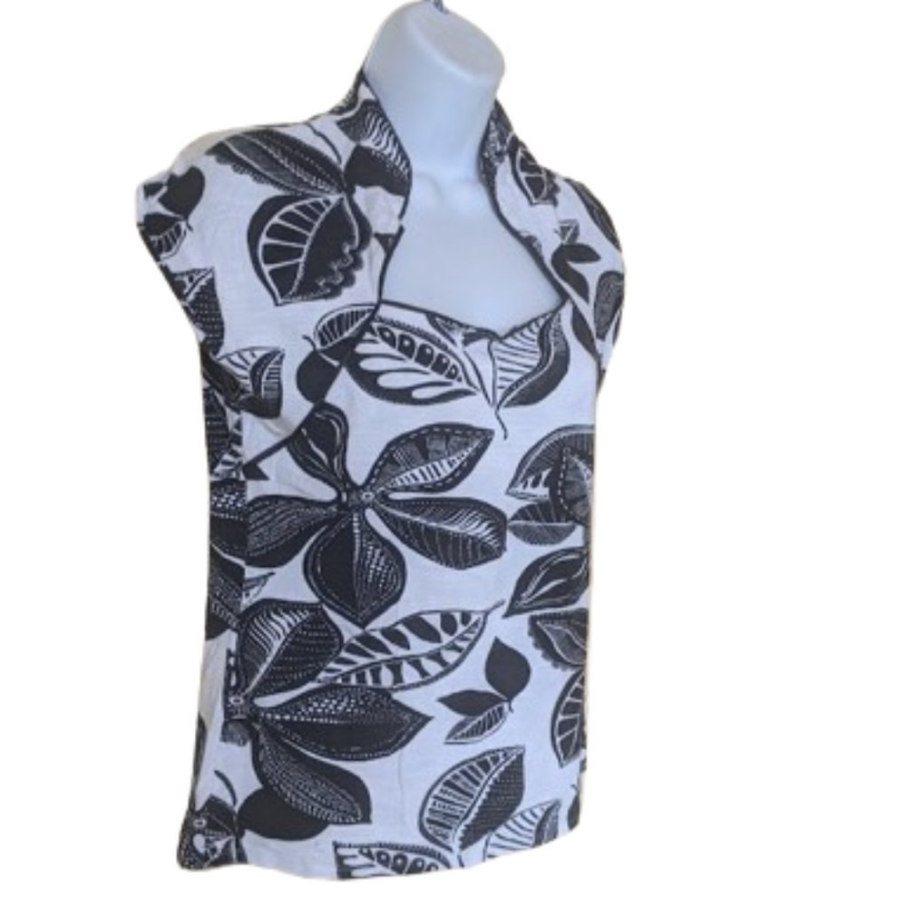 White and Black Floral Top Size Large